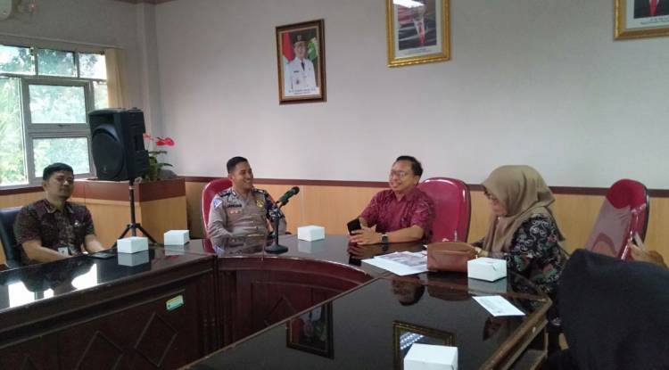 Meninjau Lokasi Pojok Baca di Lantai 1 UPTD PPD Serang