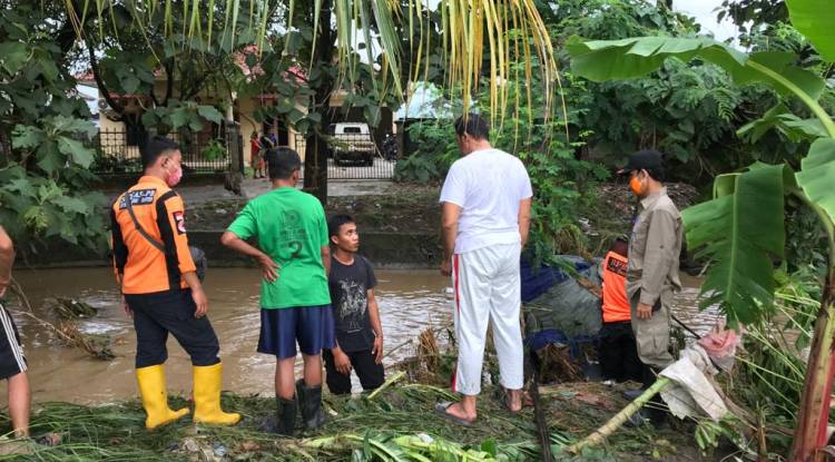 Instruksikan Tim Gabungan Bantu Tangani Banjir Cilegon, Gubernur: Semangat Gotong Royong Harus Dijaga