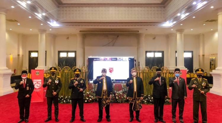 Ikuti Upacara Virtual Penurunan Merah Putih, Wagub: Semangat Harus Terus Dikibarkan