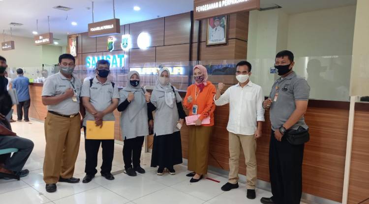 KUNJUNGAN TIM SURVEY INDEK KEPUASAN MASYARAKAT PENYELENGGARAAN PELAYANAN KE UPT KELAPA DUA