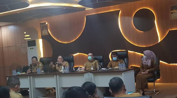 SERAH TERIMA JABATAN DILINGKUNGAN BADAN PENDAPATAN DAERAH PROVINSI BANTEN DENGAN MENGGUNAKAN PROTOKOL KESEHATAN