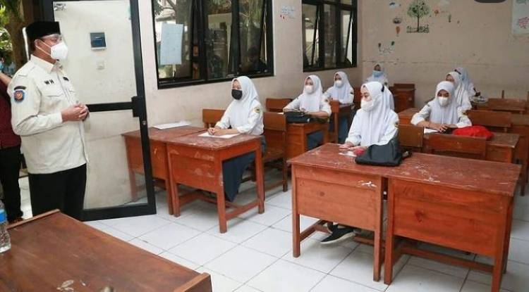 Tinjau PTM, Gubernur Banten : Lancar Sesuai Protokol Kesehatan 
